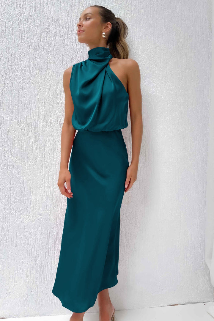 Janna™  | Long satin dress with halter neckline