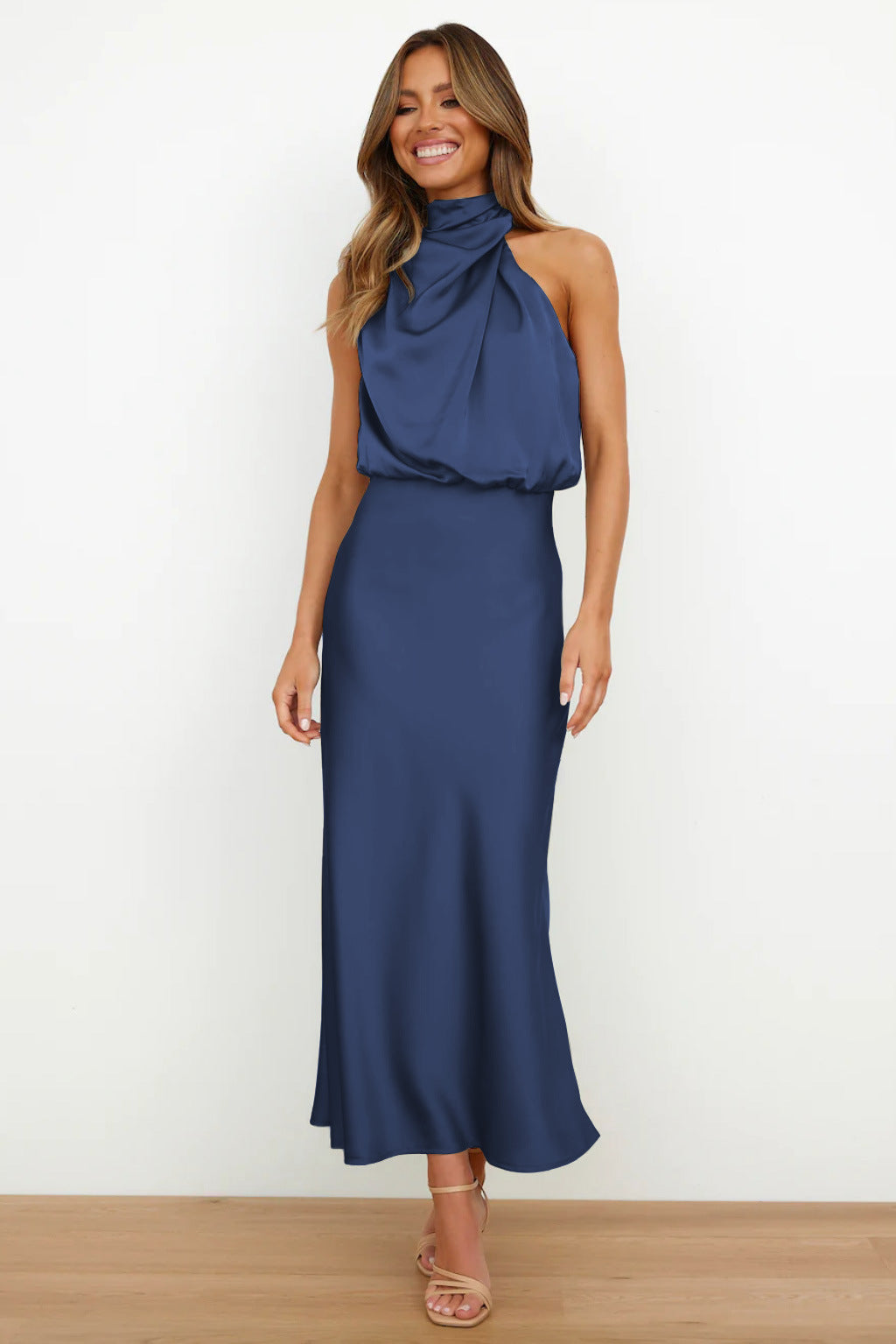Janna™  | Long satin dress with halter neckline