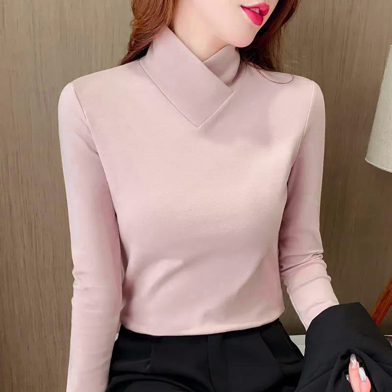 Elly™ | Elegant Turtleneck Fit
