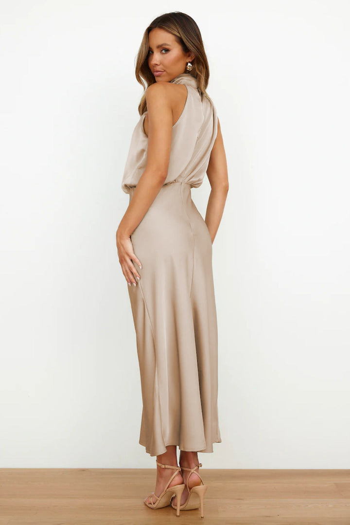 Janna™  | Long satin dress with halter neckline