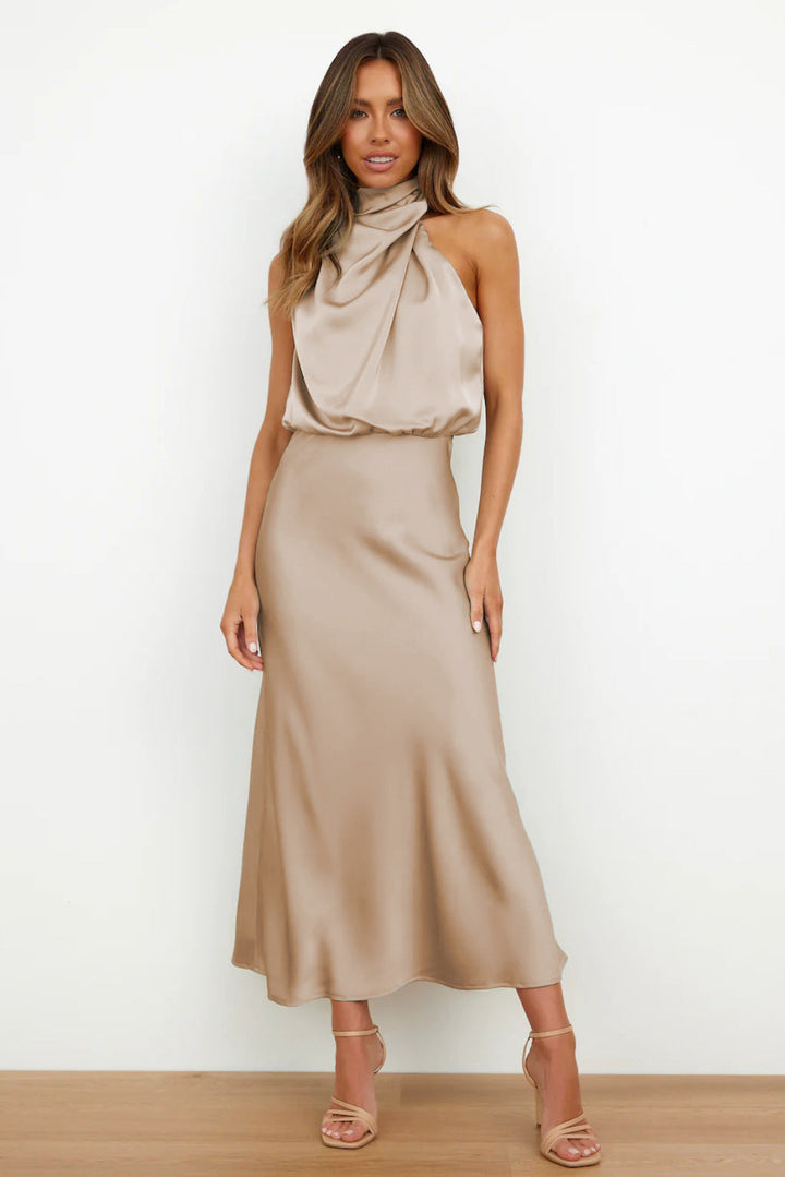 Janna™  | Long satin dress with halter neckline