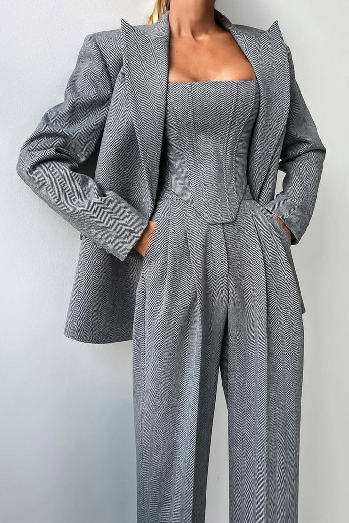 Mila™ | Three-piece set with double-breasted blazer