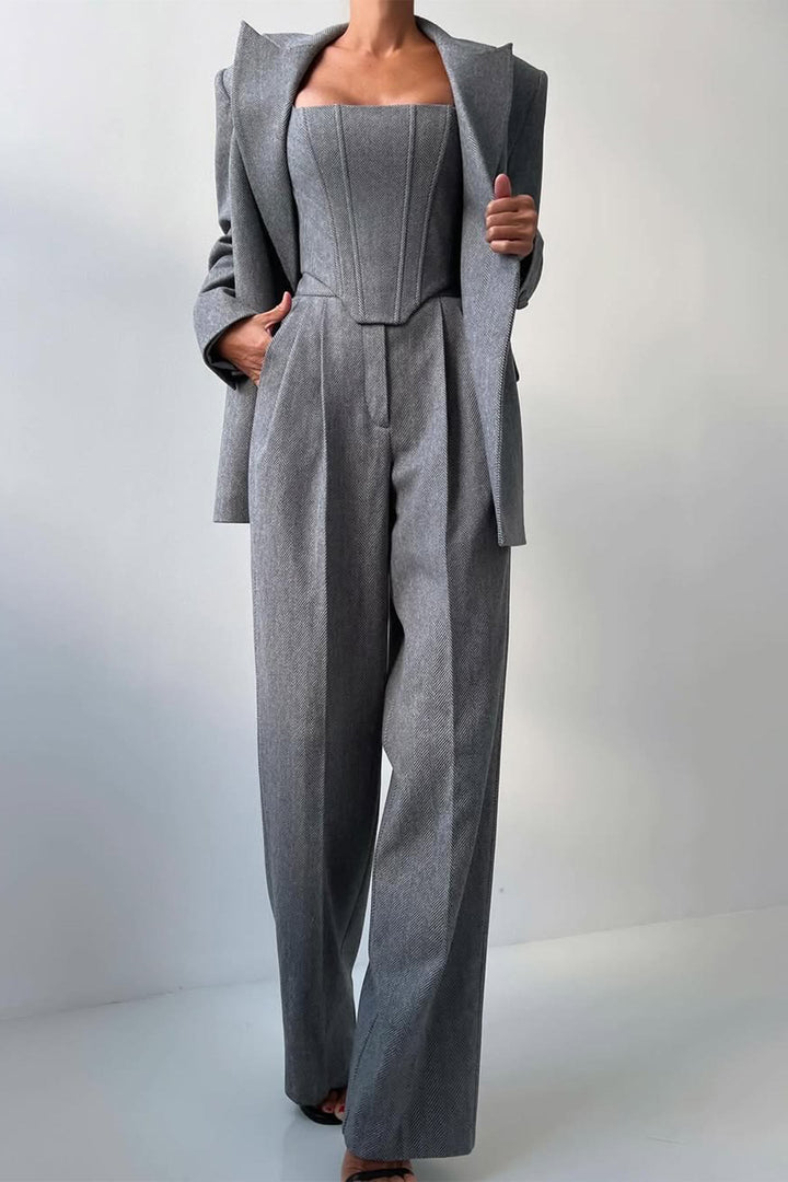 Mila™ | Three-piece set with double-breasted blazer