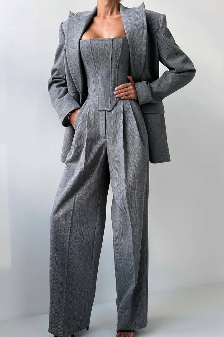 Mila™ | Three-piece set with double-breasted blazer